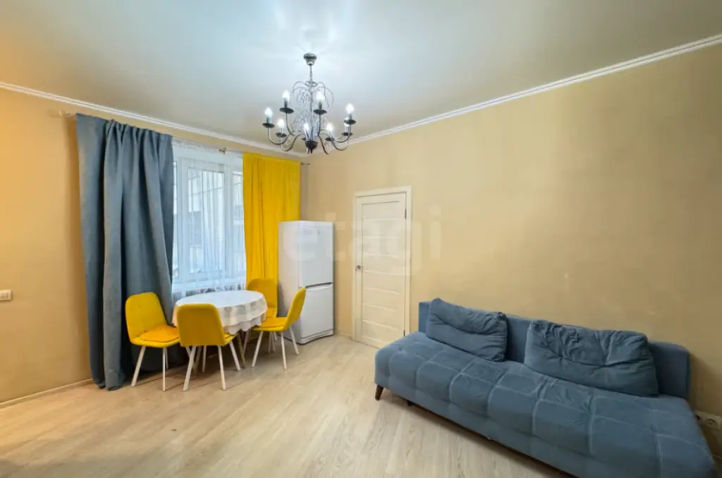 Продается 2-комн. квартира, 35м², 1/6 этаж