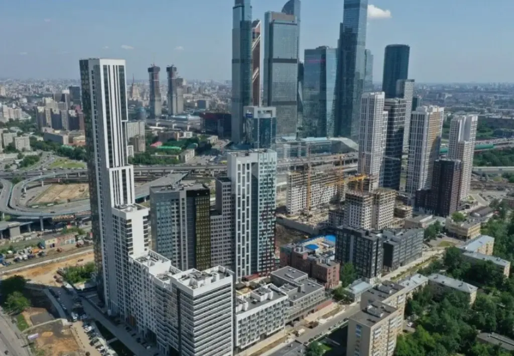 3-комн. квартира, 110.26 м2, 4 этаж - HEADLINER (Хедлайнер)