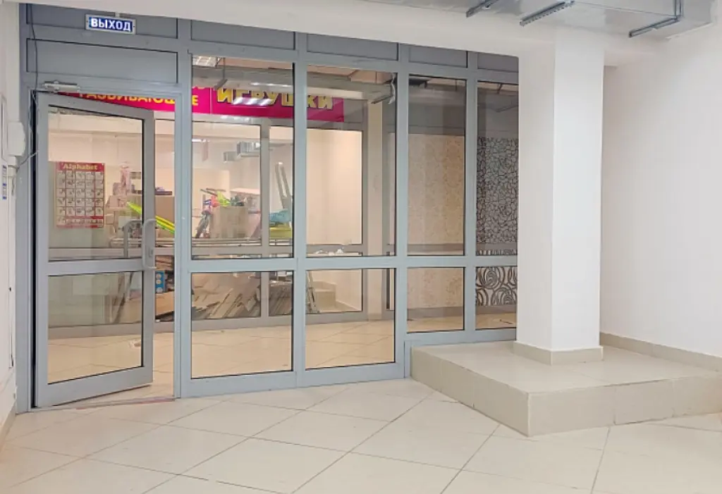 Аренда торгового павильона 27,8 кв.м. в ТЦ «Янтарный».