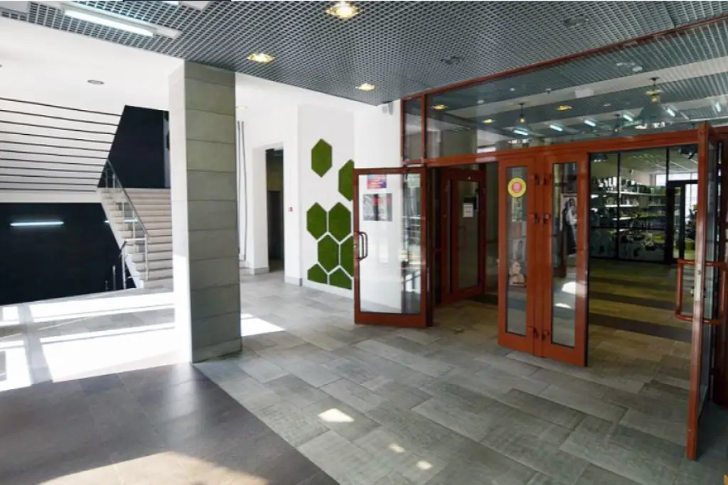 В аренду торговый павильон 12,3 кв.м. на 2-м этаже ТЦ «Мармел» Бутово