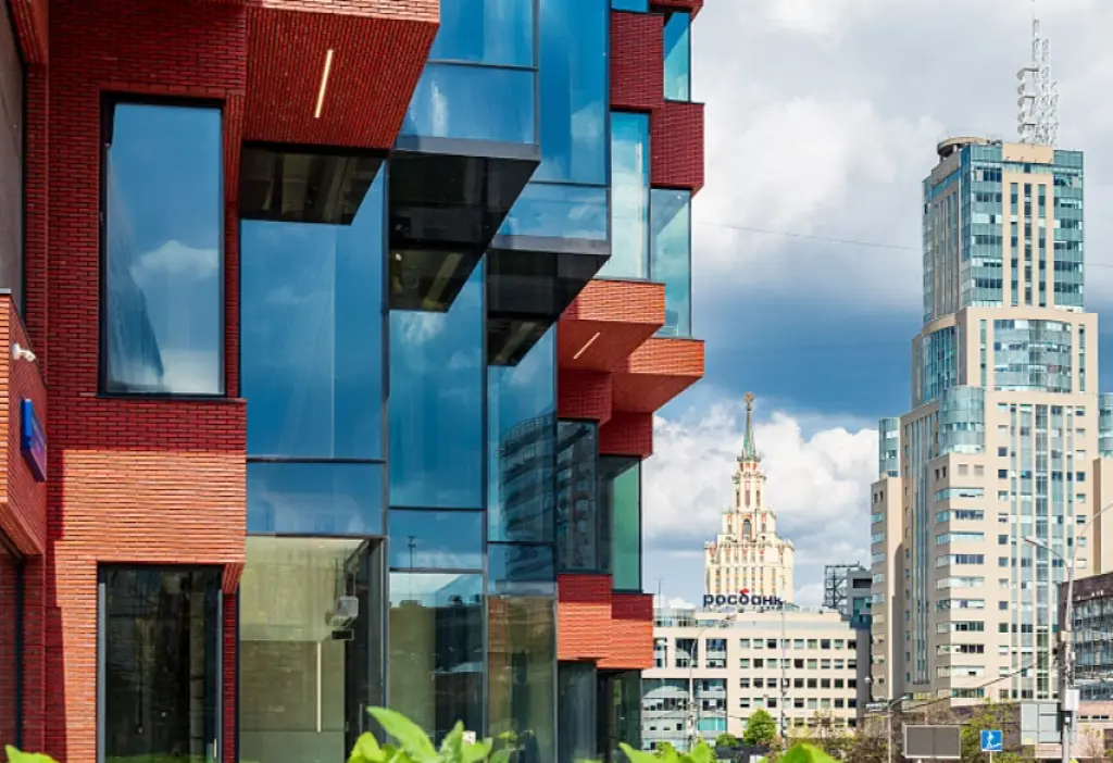 Продается офис 134,2 кв.м. с террасой на 4 этаже в премиальном RED 7 на Садовом кольце